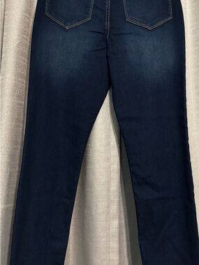 Floral girly, wonder nation brand Dark Indigo Straight Leg Jeans
